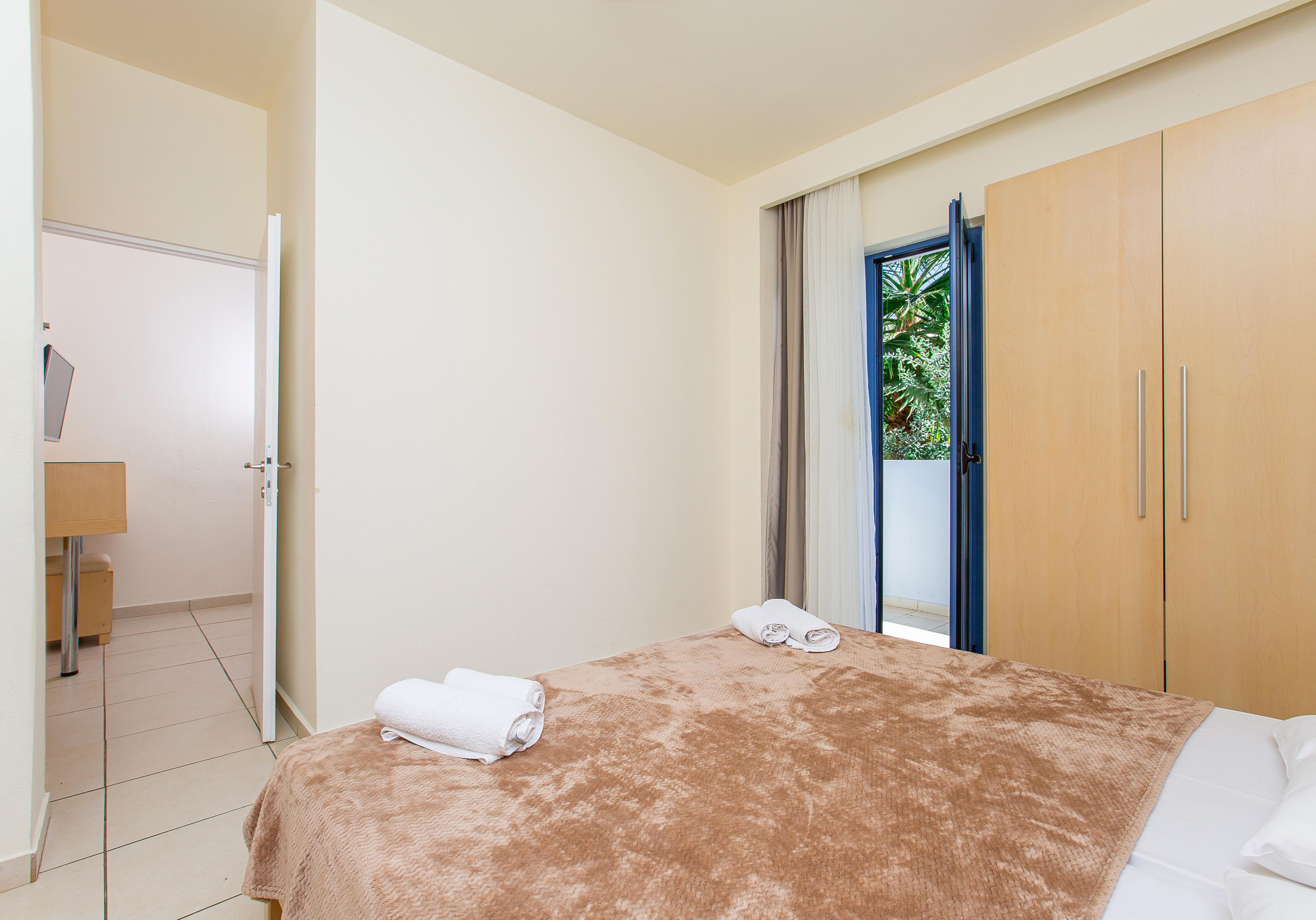 Hermes Hotel Malia Екстер'єр фото