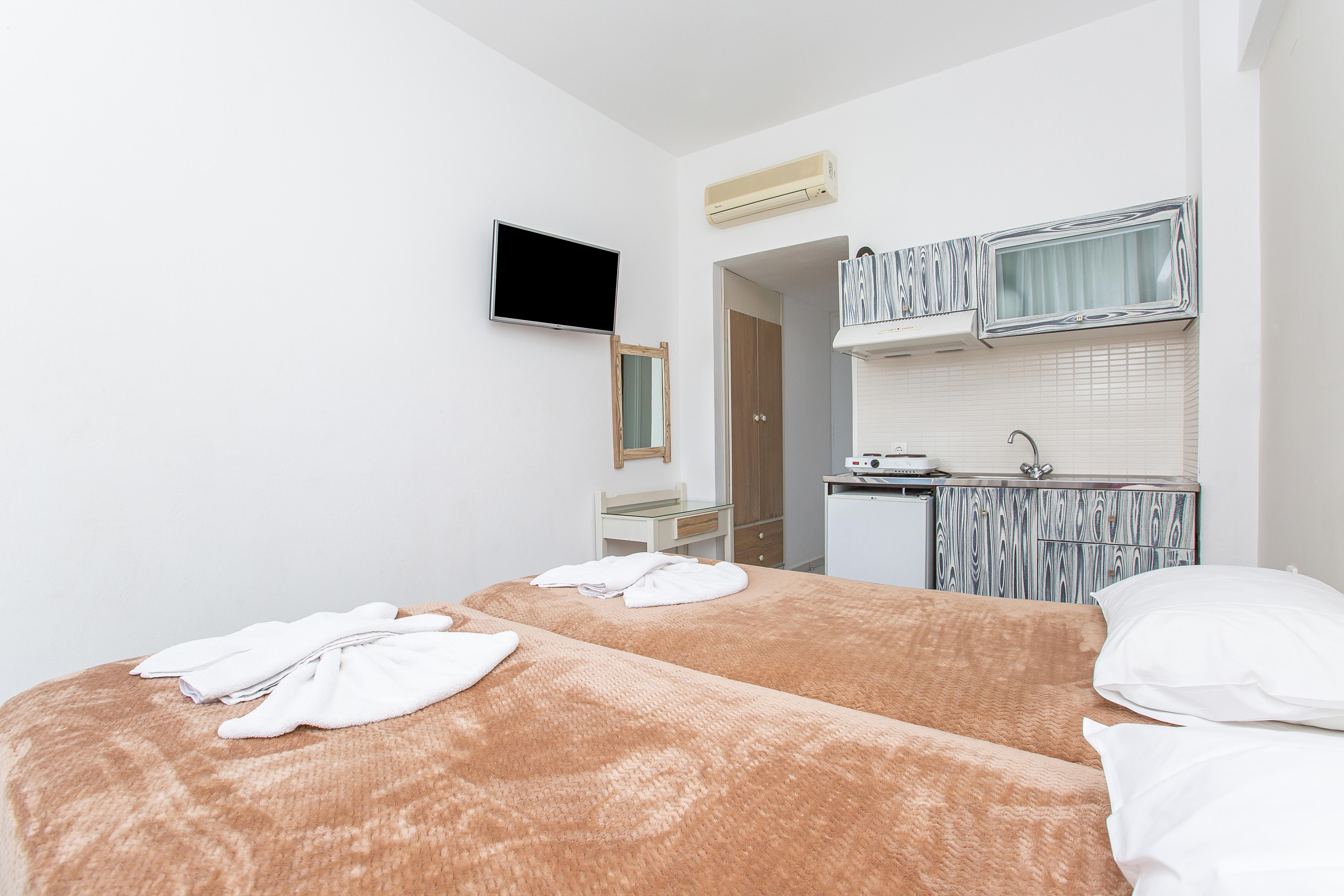 Hermes Hotel Malia Екстер'єр фото